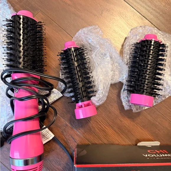 CHI Pink Hair Styling Tool - Picture 2 of 4